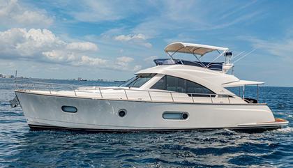 Riviera Belize 54 Daybridge