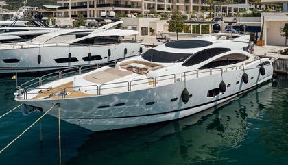 Similar For Sale Yacht: Sunseeker Predator 92 Sport
