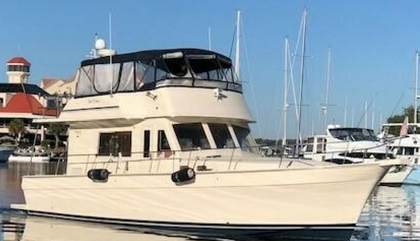 Mainship 43 Trawler