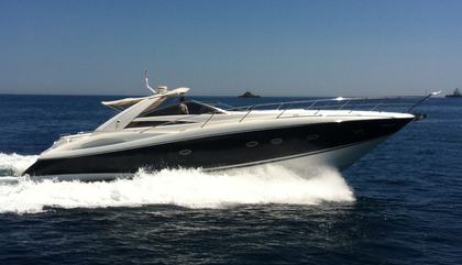 Similar For Sale Yacht: Sunseeker Portofino 53