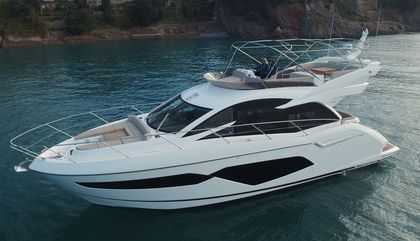 Similar For Sale Yacht: Sunseeker Manhattan 52
                                         Mk2