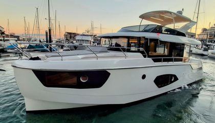 Similar For Sale Yacht: Absolute Navetta 48