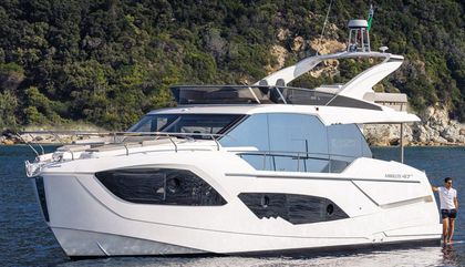 Similar For Sale Yacht: Absolute 47 FLY