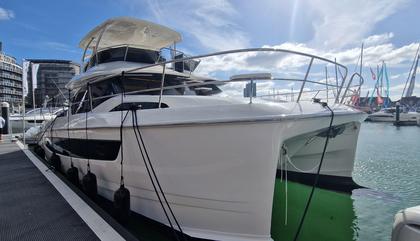 Aquila 44 Yacht