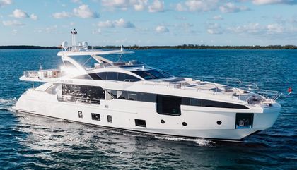 Similar For Sale Yacht: Azimut Grande 32M