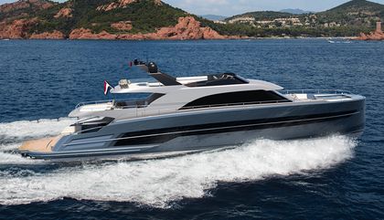 Similar For Sale Yacht: St-Barth 85 Fly