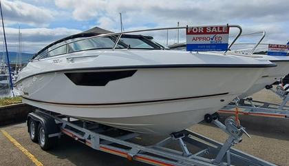Similar For Sale Yacht: Flipper 700 DC