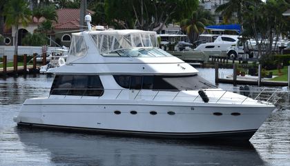 Similar For Sale Yacht: Carver 530 Voyager