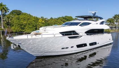 Similar For Sale Yacht: Sunseeker 95 Yacht