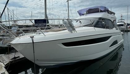 Bavaria R40 Fly