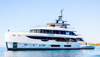 Benetti Oasis 40M