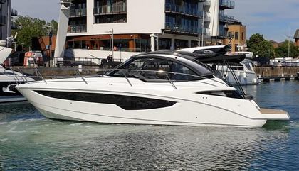 Galeon 335 HTS