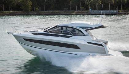 Jeanneau Leader 33
                                         Mk2