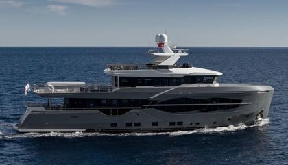 Numarine 32 XP, Q.M. For Sale