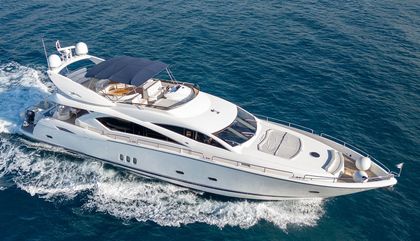 Sunseeker 82 Yacht