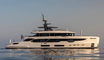 Similar For Sale Yacht: Benetti Oasis 40M