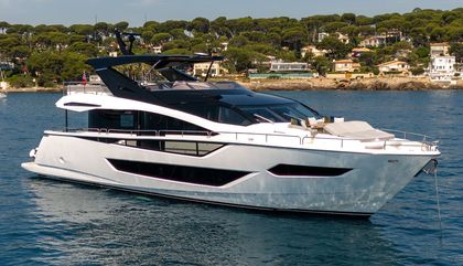 Sunseeker 88 Yacht
                                         Gen 2