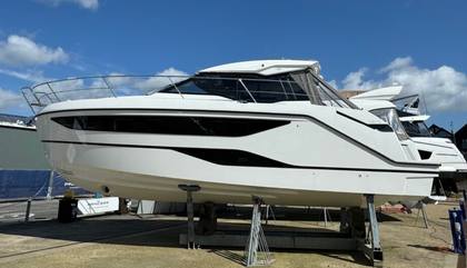Similar For Sale Yacht: Bavaria SR35 HT