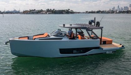 Cranchi A46 Luxury Tender, Cranchi A46 Luxury Tender For Sale