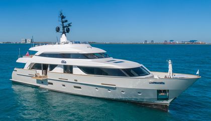 Similar For Sale Yacht: Sanlorenzo SD112