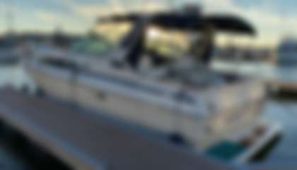 Sea Ray 340 Express Cruiser