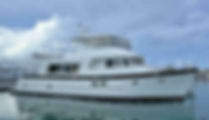 Outer Reef 700 / 720  Motoryacht