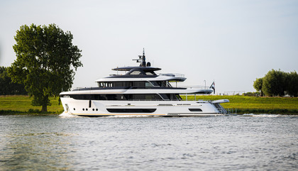 Award Winner Custom  yacht Lalabe 35.29m  Photo