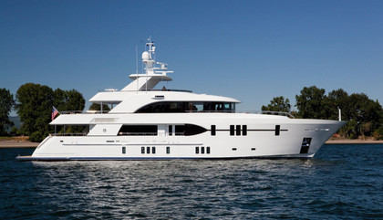 Award Finalist Ocean Alexander 120 Megayacht - Dream Weaver      Ocean Alexander Photo