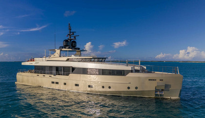 Award Winner  - Safe Haven 37.3m Tecnomar Photo