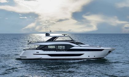 Ferretti 940