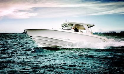 Boston Whaler 350 Realm