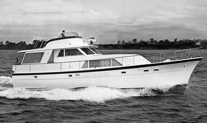 Hatteras 58 Triple Cabin