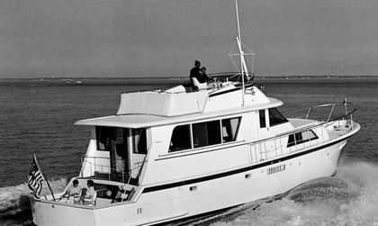 Hatteras 58 Cockpit MY