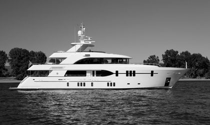 Ocean Alexander 120 Megayacht (Gen 1)