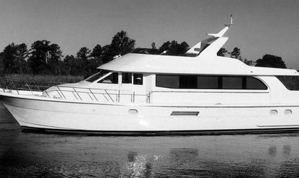 Hatteras 75 Cockpit Motor Yacht