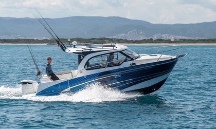 Beneteau Yachts Antares 8 Fishing