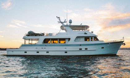 Outer Reef 880 Cockpit Motoryacht