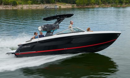 Cobalt Boats R8