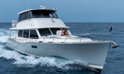 Grand Banks GB65 Skylounge