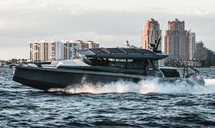 Brabus Marine Shadow 1500 Cross Cabin