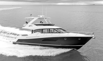 Tiara F53 Flybridge