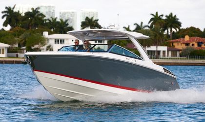 Cobalt Boats R33