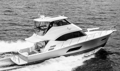 Riviera 54 Enclosed Flybridge