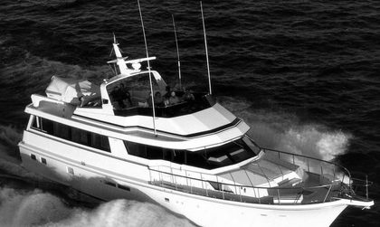 Hatteras 70 (Gen 2)