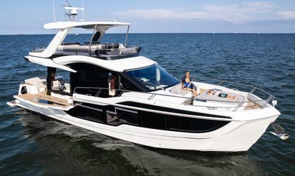 Galeon 560 Fly