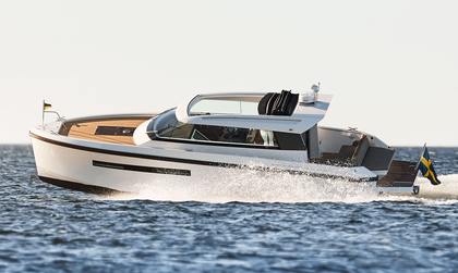 Delta Powerboats 33 Coupé