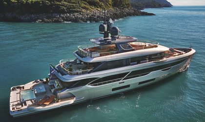 Benetti Oasis 40M