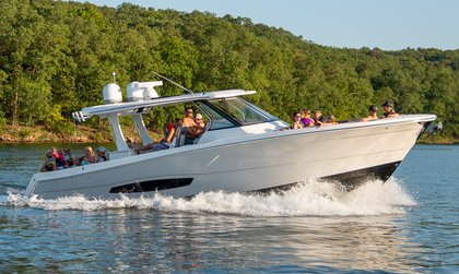 Regal 38 Surf