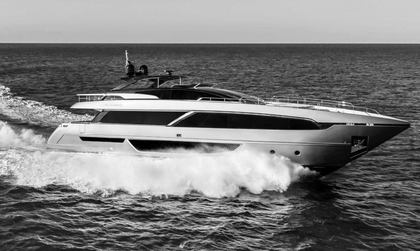 Riva 100' Corsaro