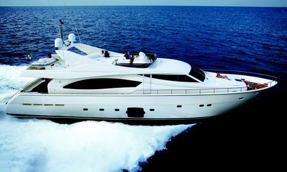 Ferretti 880